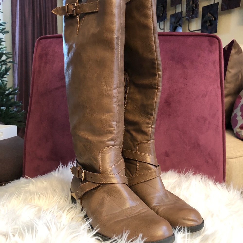 JustFab Tan Boots 🌵
